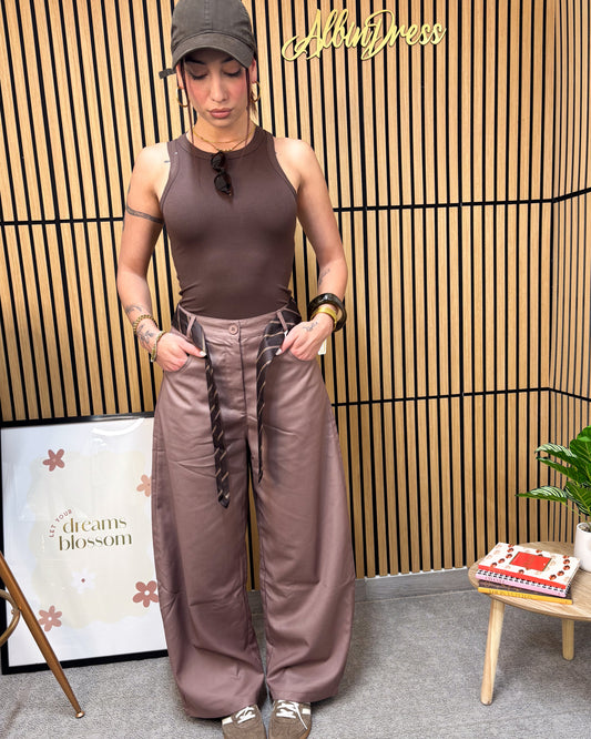 BALOON CLASSIC CON CRAVATTA