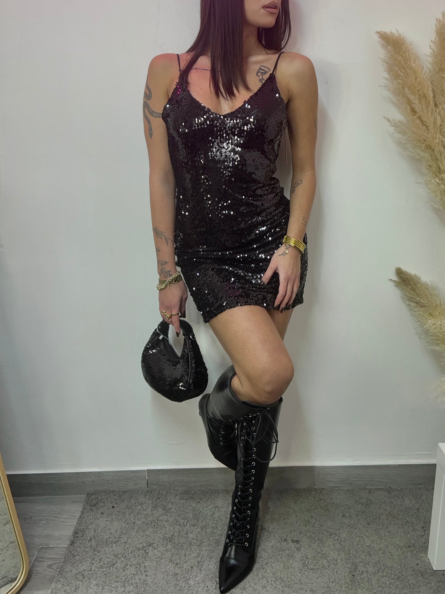 DRESS HAPPY NEW YEAR