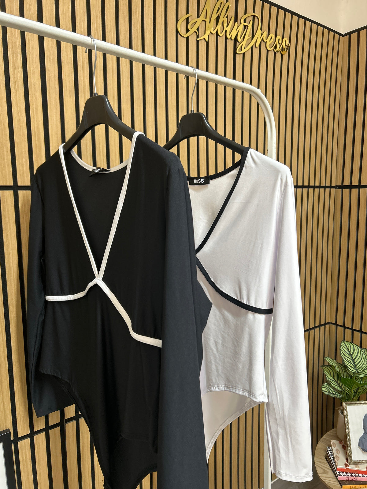 BODY SCOLLO V BORDINO CURVY