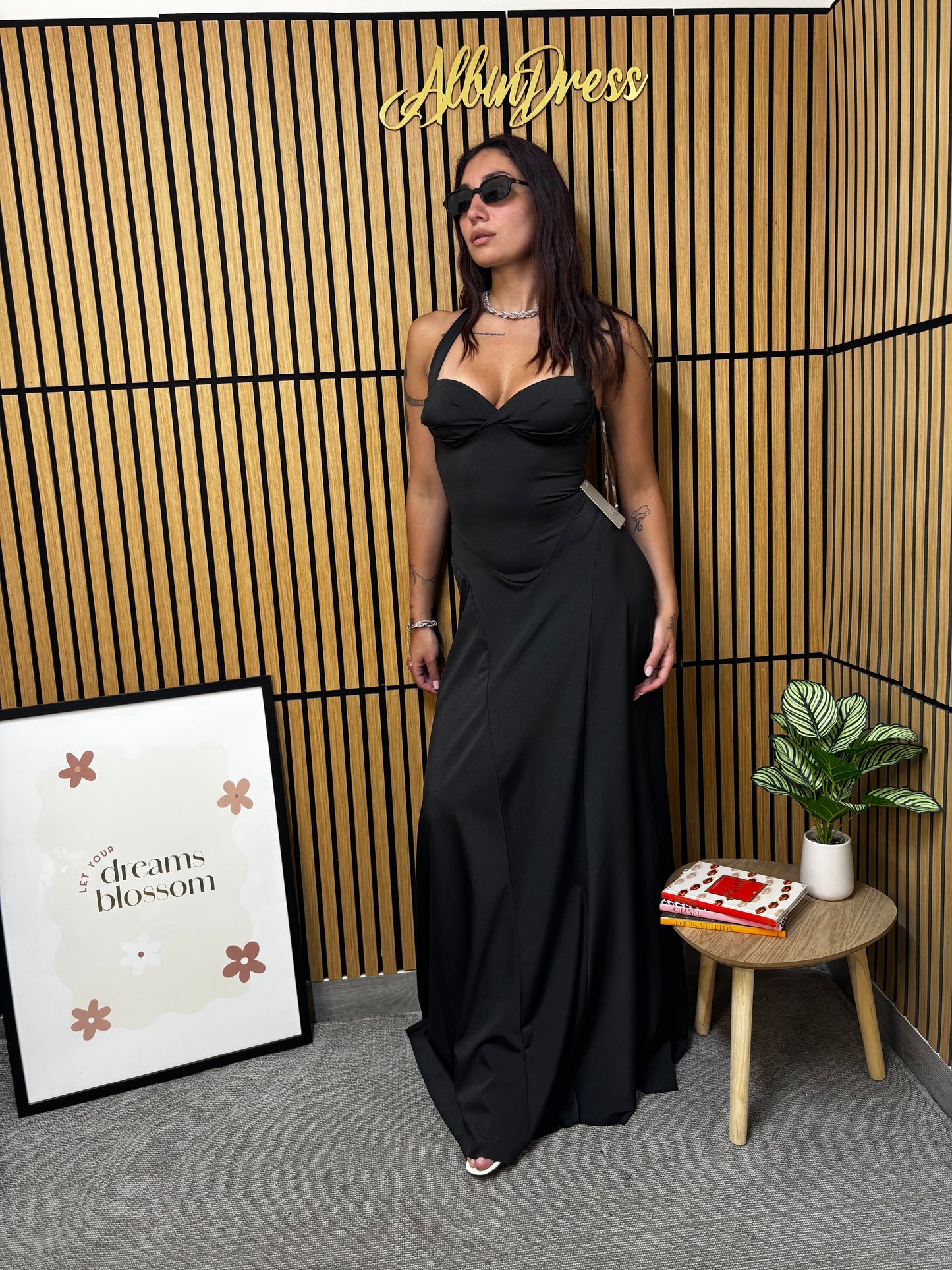 DRESS VIP BLACK